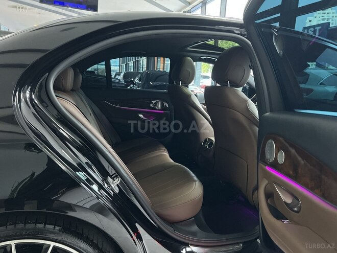 Mercedes E 300-12