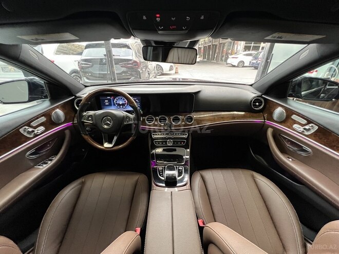 Mercedes E 300-13