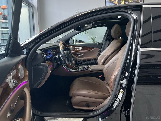 Mercedes E 300-15