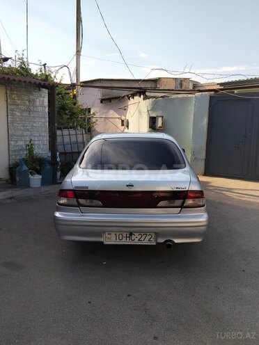 Nissan Maxima-4