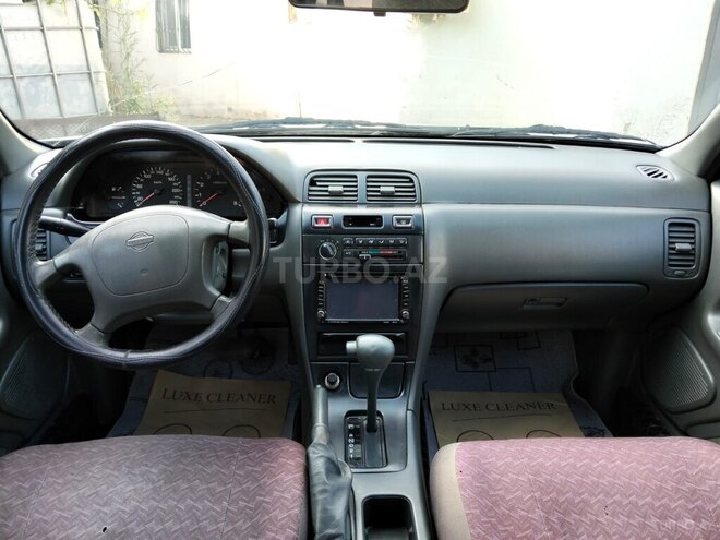 Nissan Maxima-6