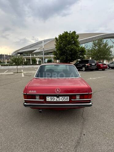 Mercedes W123-2