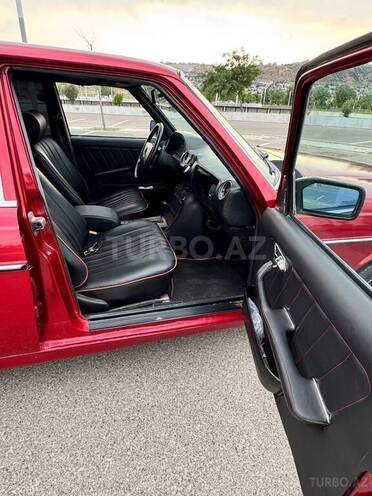 Mercedes W123-11