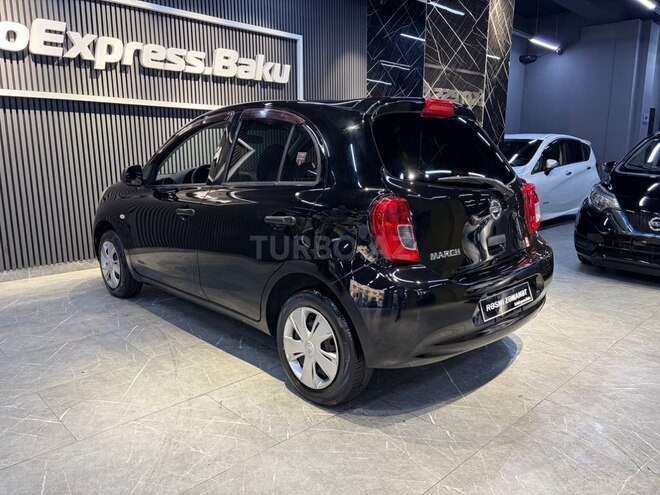 Nissan March-3