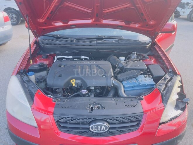 Kia Rio-5