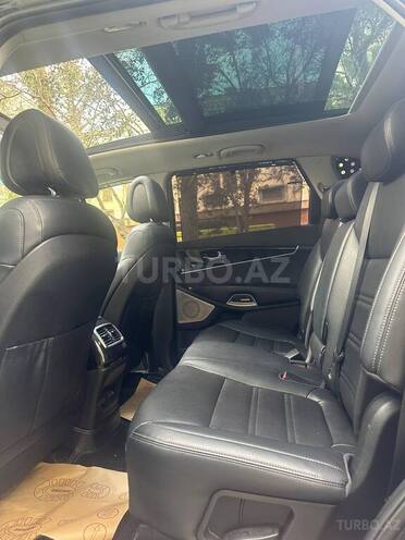 Kia Sorento-10