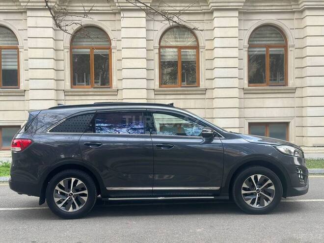 Kia Sorento-11