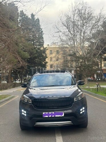 Kia Sorento-1