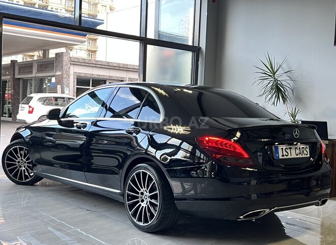 Mercedes C 300-9