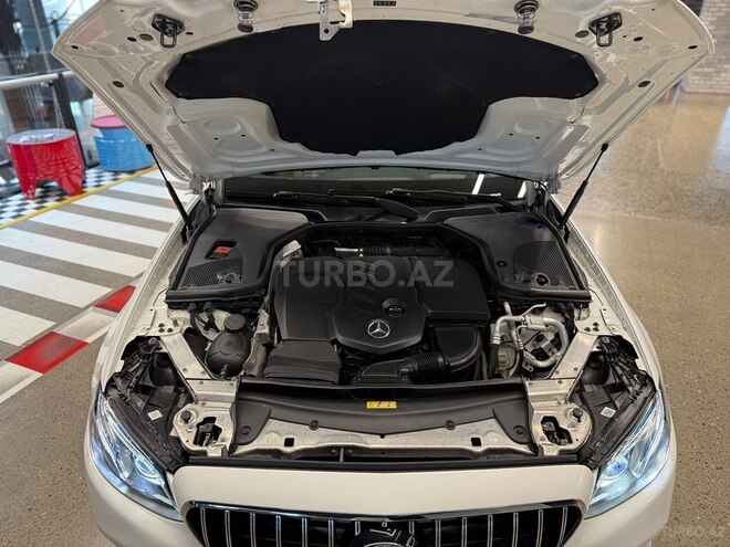 Mercedes E 220 d-17