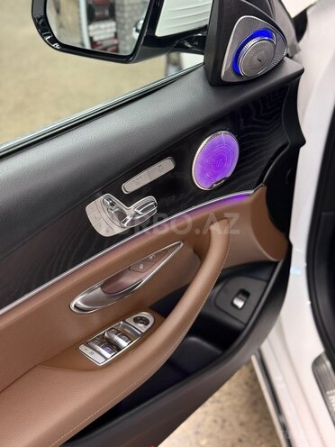 Mercedes E 220 d-15