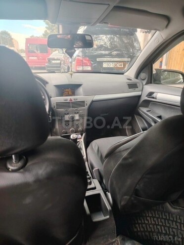 Opel Astra-11