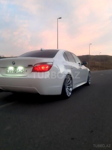 BMW 525-12