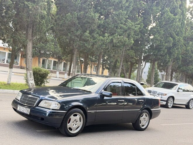 Mercedes C 180-3