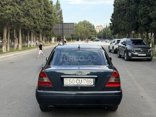 Mercedes C 180-7