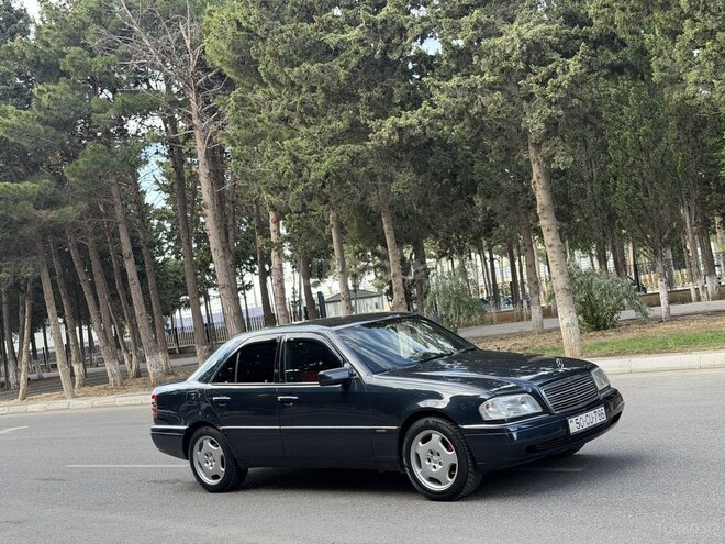 Mercedes C 180-6