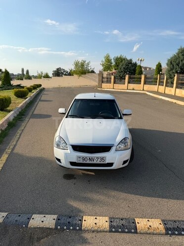 LADA (VAZ) Priora-1
