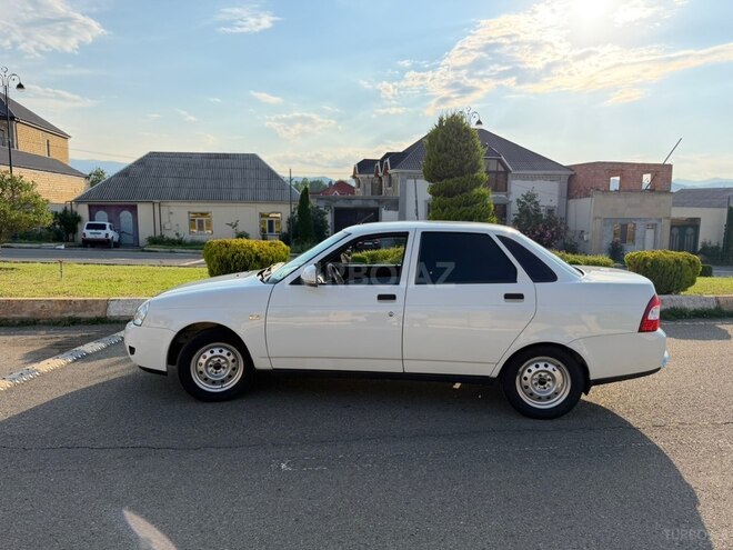 LADA (VAZ) Priora-5