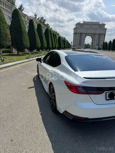 Toyota Camry-9