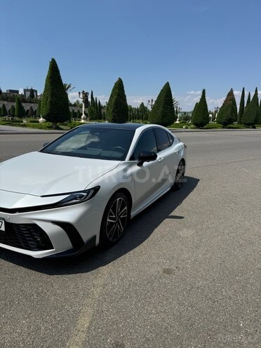 Toyota Camry-7