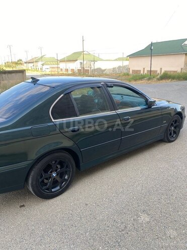 BMW 528-8