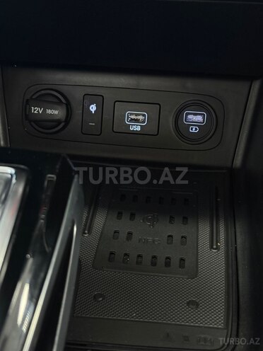 Hyundai Sonata-29