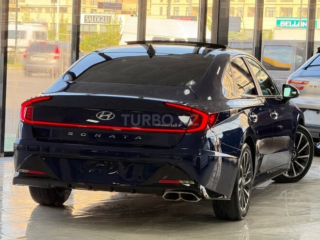 Hyundai Sonata-11