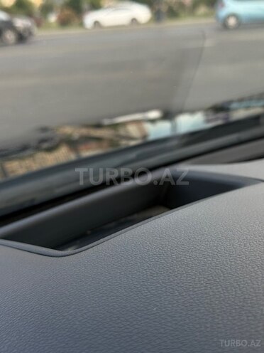 Hyundai Sonata-27