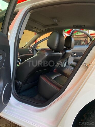 Chevrolet Cruze-9