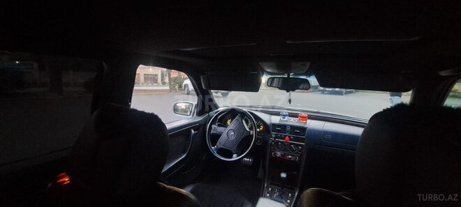 Mercedes C 180-6