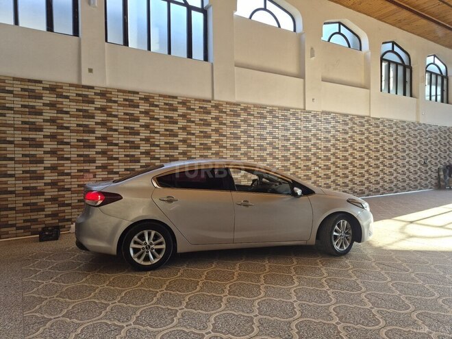 Kia K3-10
