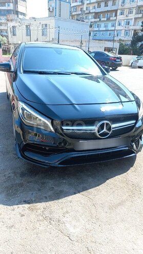 Mercedes CLA 250-1