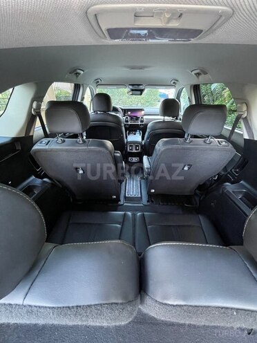 Kia Sorento-9