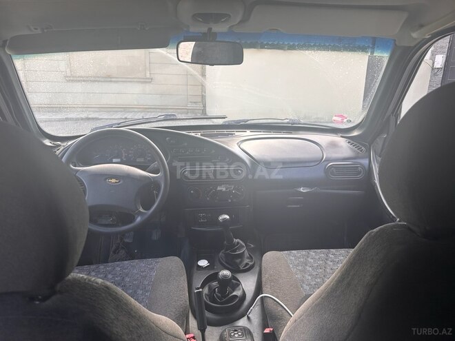 Chevrolet Niva-3