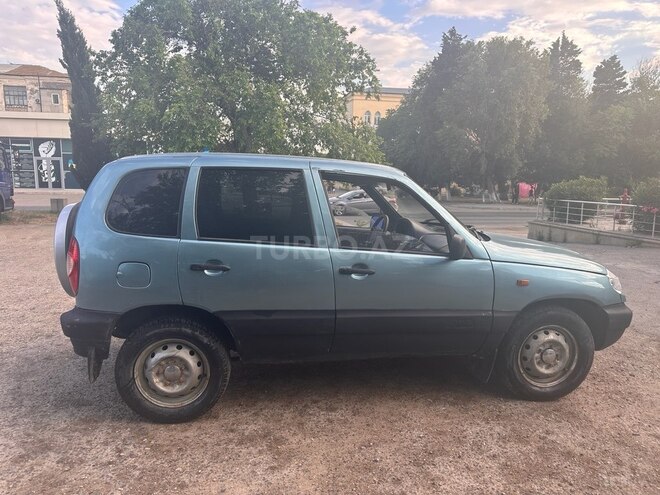 Chevrolet Niva-6