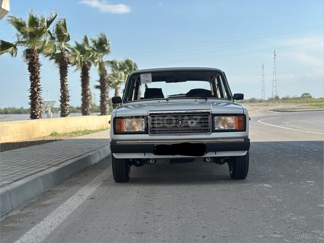 LADA (VAZ) 2107-4