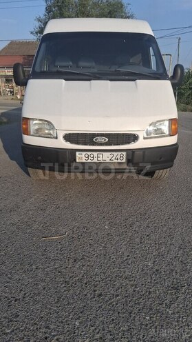 Ford Transit-1