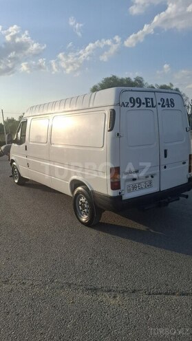 Ford Transit-3