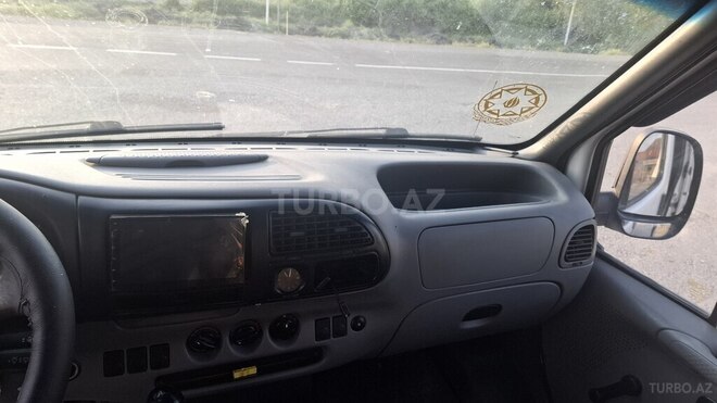 Ford Transit-8