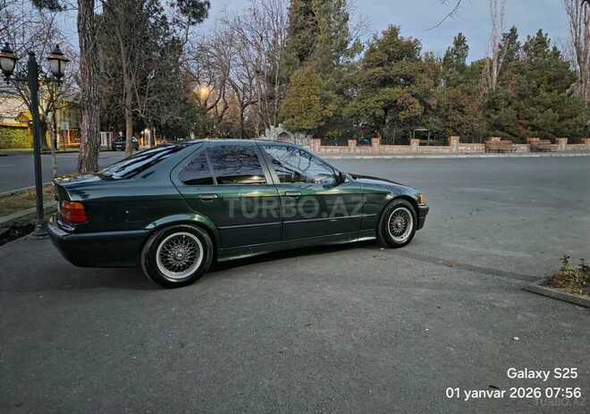 BMW 318-2