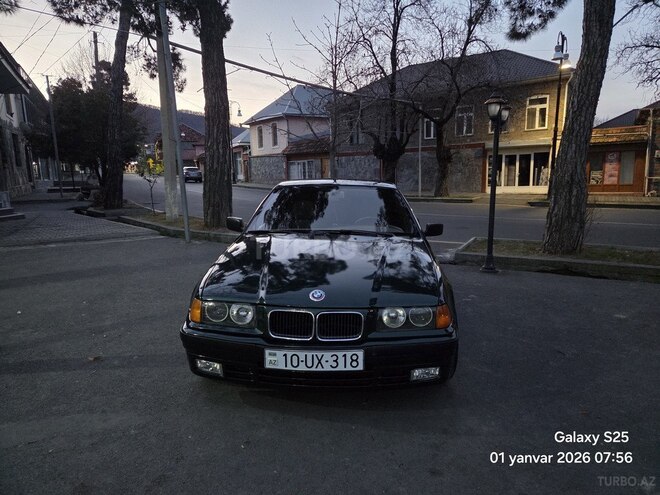 BMW 318-1