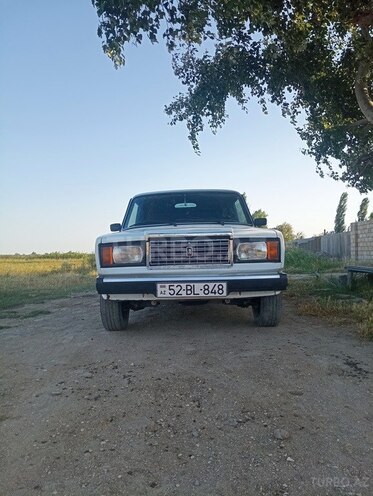 LADA (VAZ) 2107-1