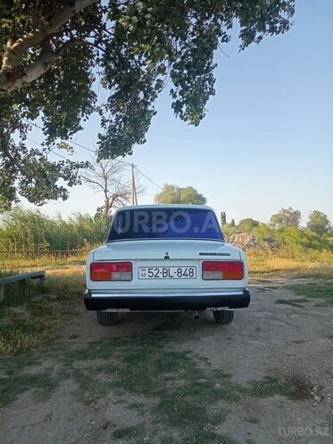 LADA (VAZ) 2107-2