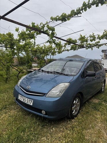Toyota Prius-5