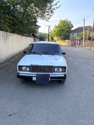 LADA (VAZ) 2107-1