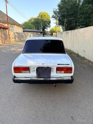 LADA (VAZ) 2107-2