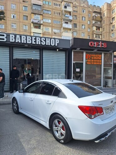 Chevrolet Cruze-10
