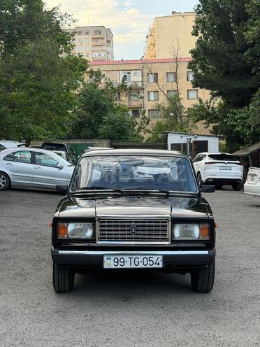 LADA (VAZ) 2107-1