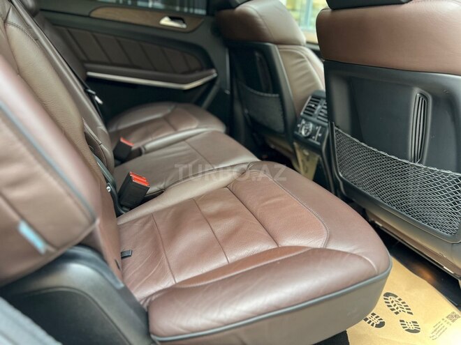 Mercedes GL 500 4MATIC-13