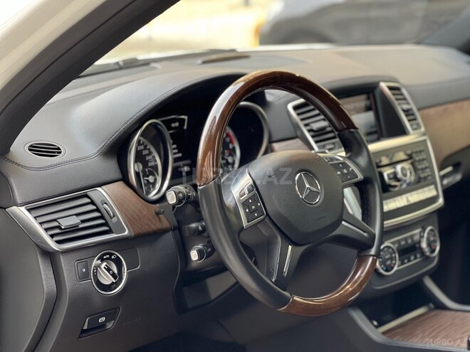 Mercedes GL 500 4MATIC-9